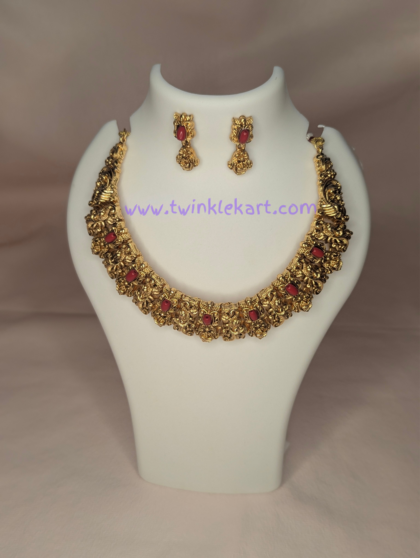 Premium Gold Coral Gem Necklace With Earrings