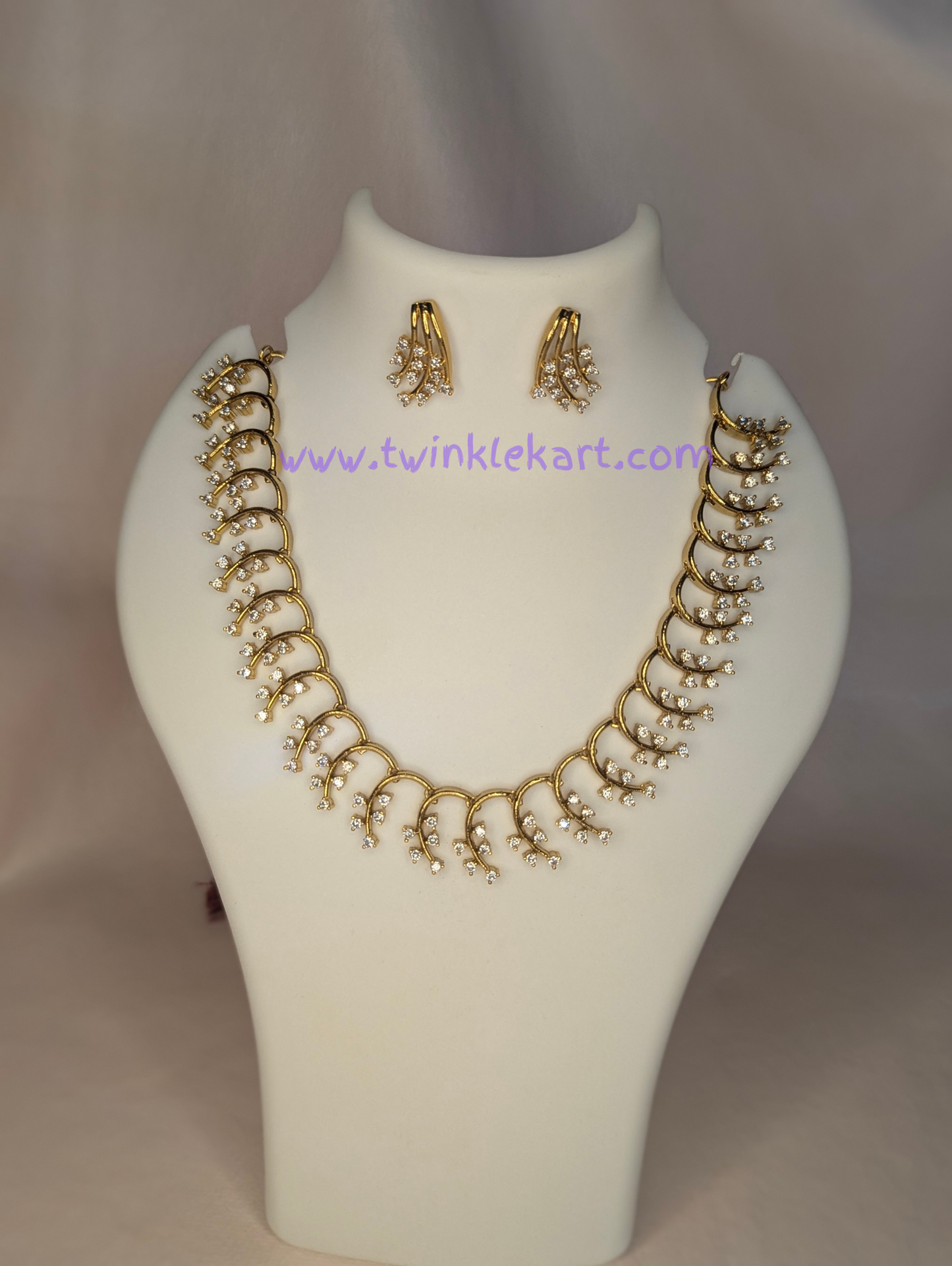 Premium Dainty Crystal Leaf Necklace With Earrings