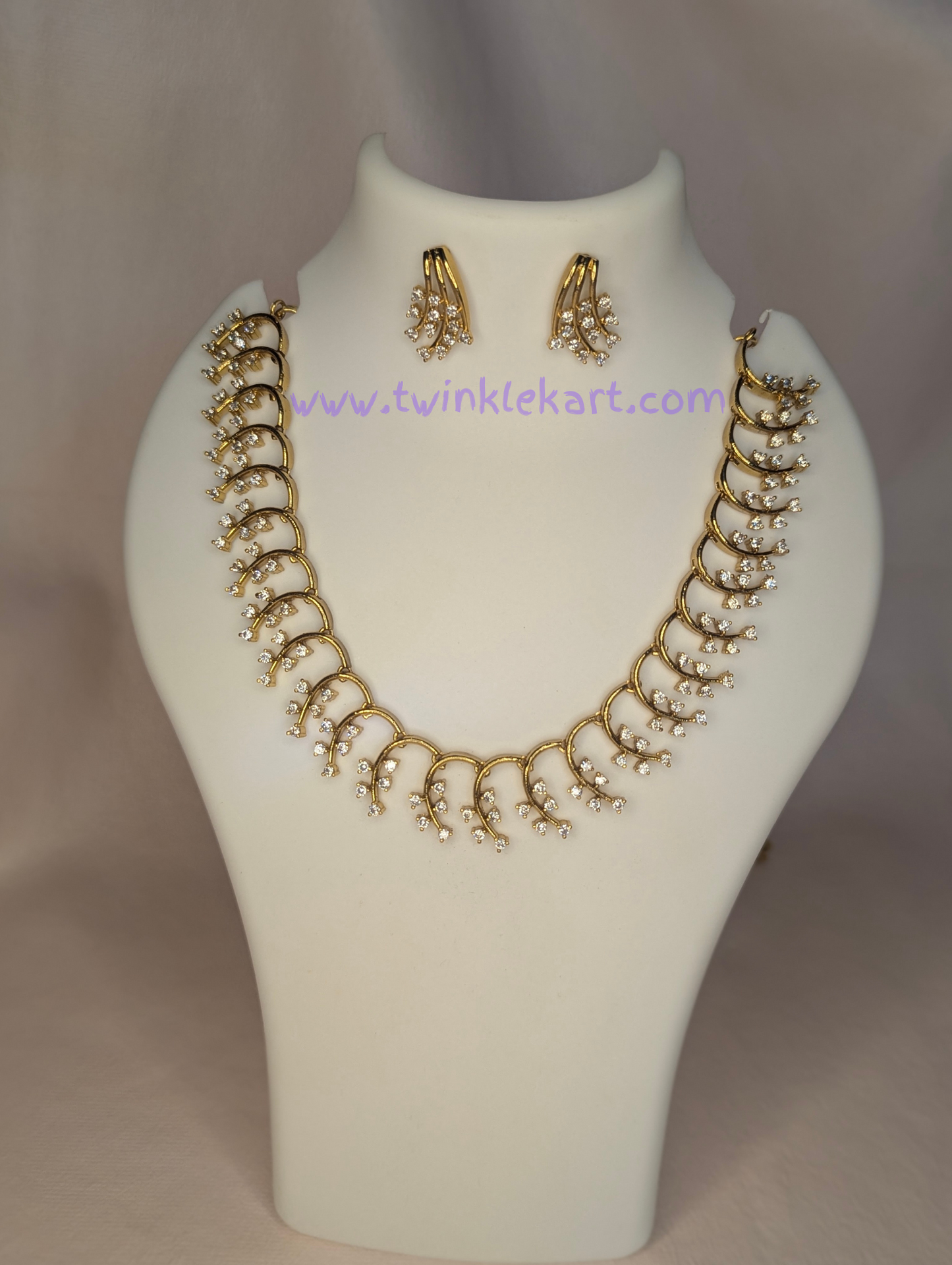 Premium Dainty Crystal Leaf Necklace With Earrings