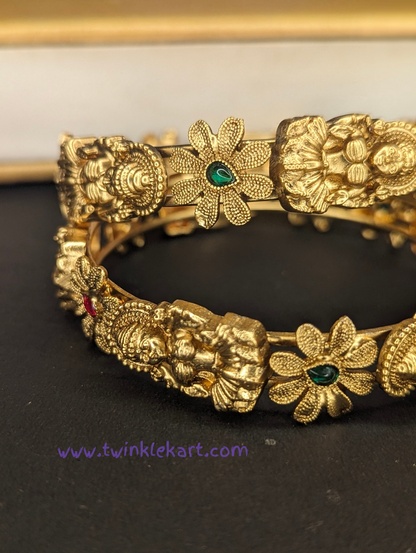 Premium Mahalakshmi on Lotus Bangle Set