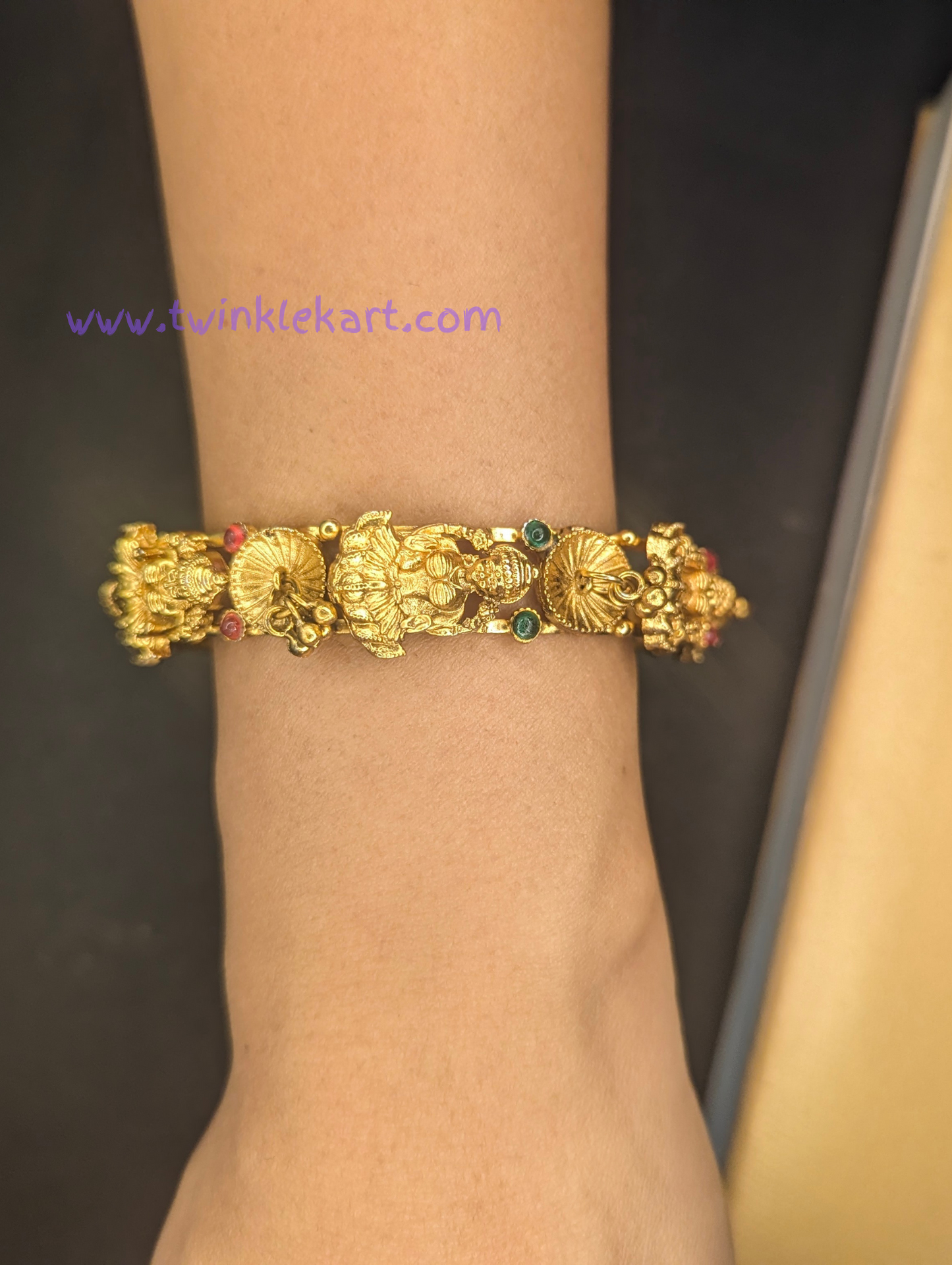 Premium Mahalakshmi With Kemp Stones Bangle Set