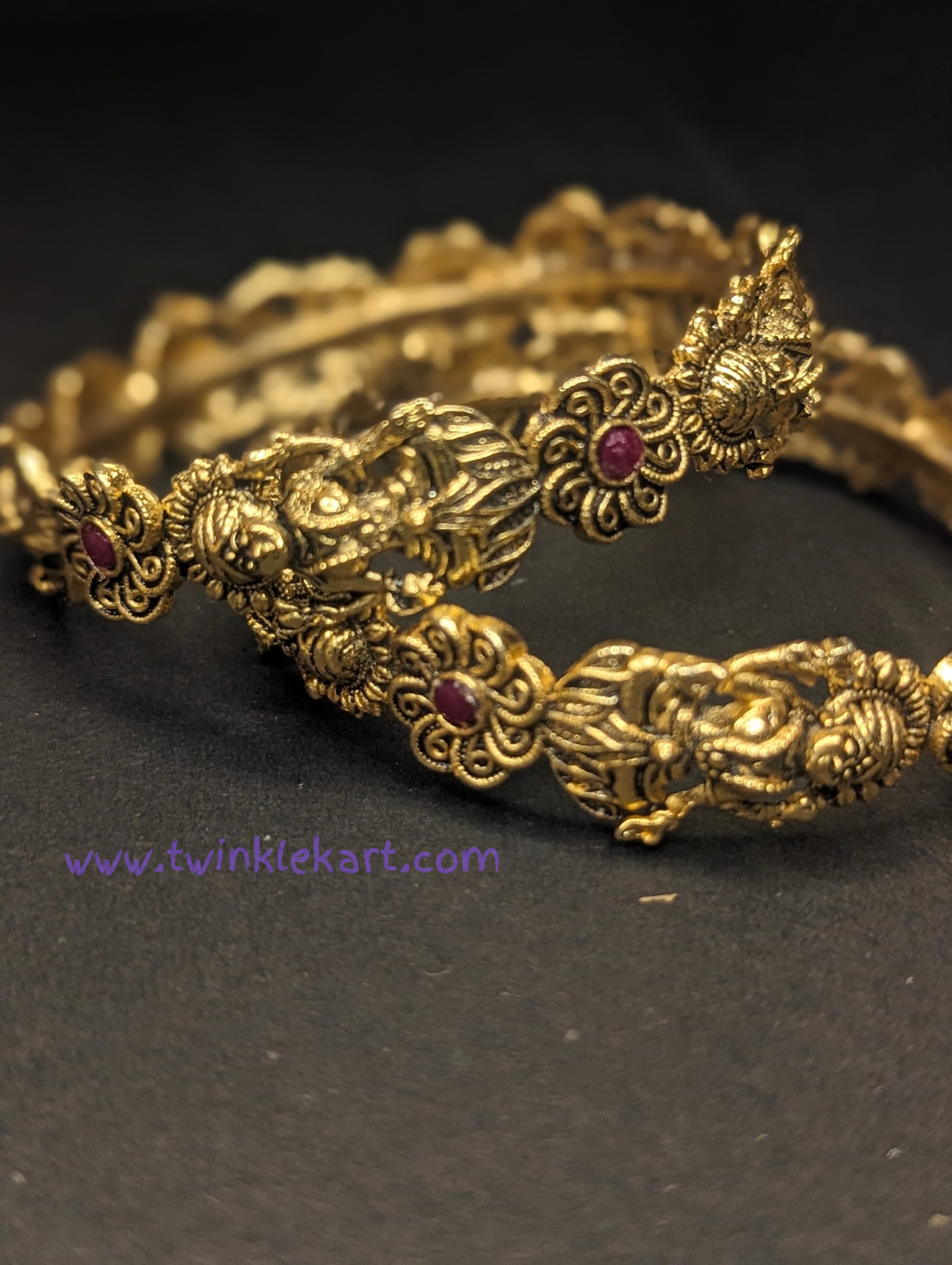 Antique Lakshmi Bangle Set