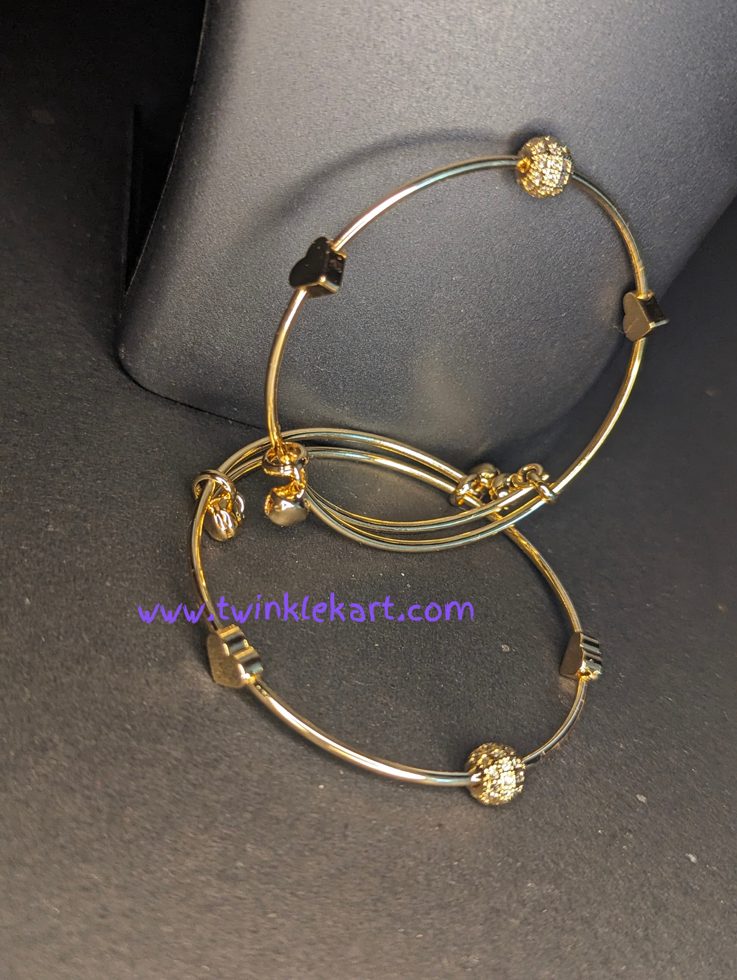 Adjustable Heartine Bangle Set