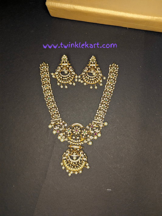 Dazzling White Kemp Stone Necklace With Earrings