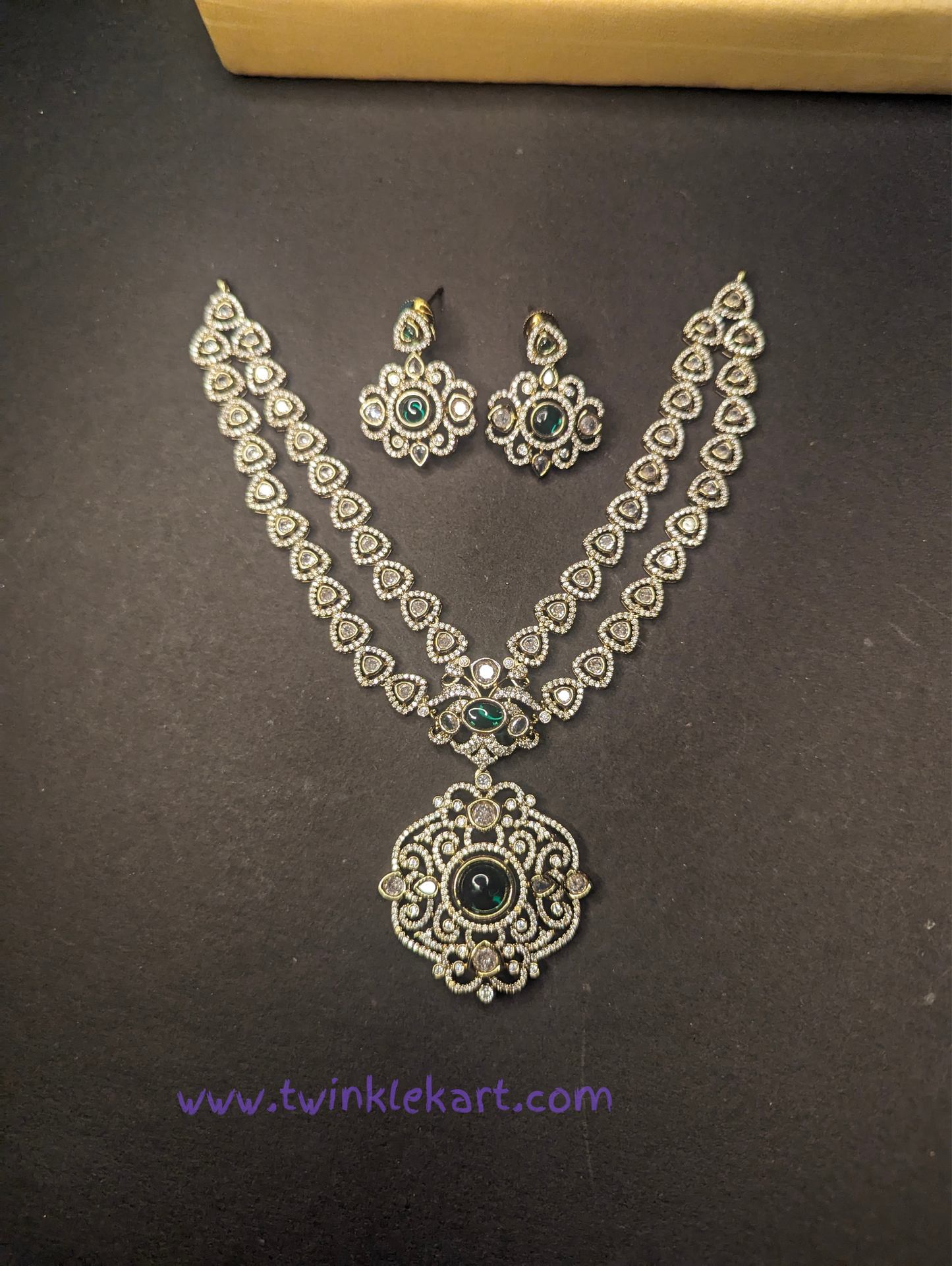 Premium Two Layer Victorian AD Green Necklace Set