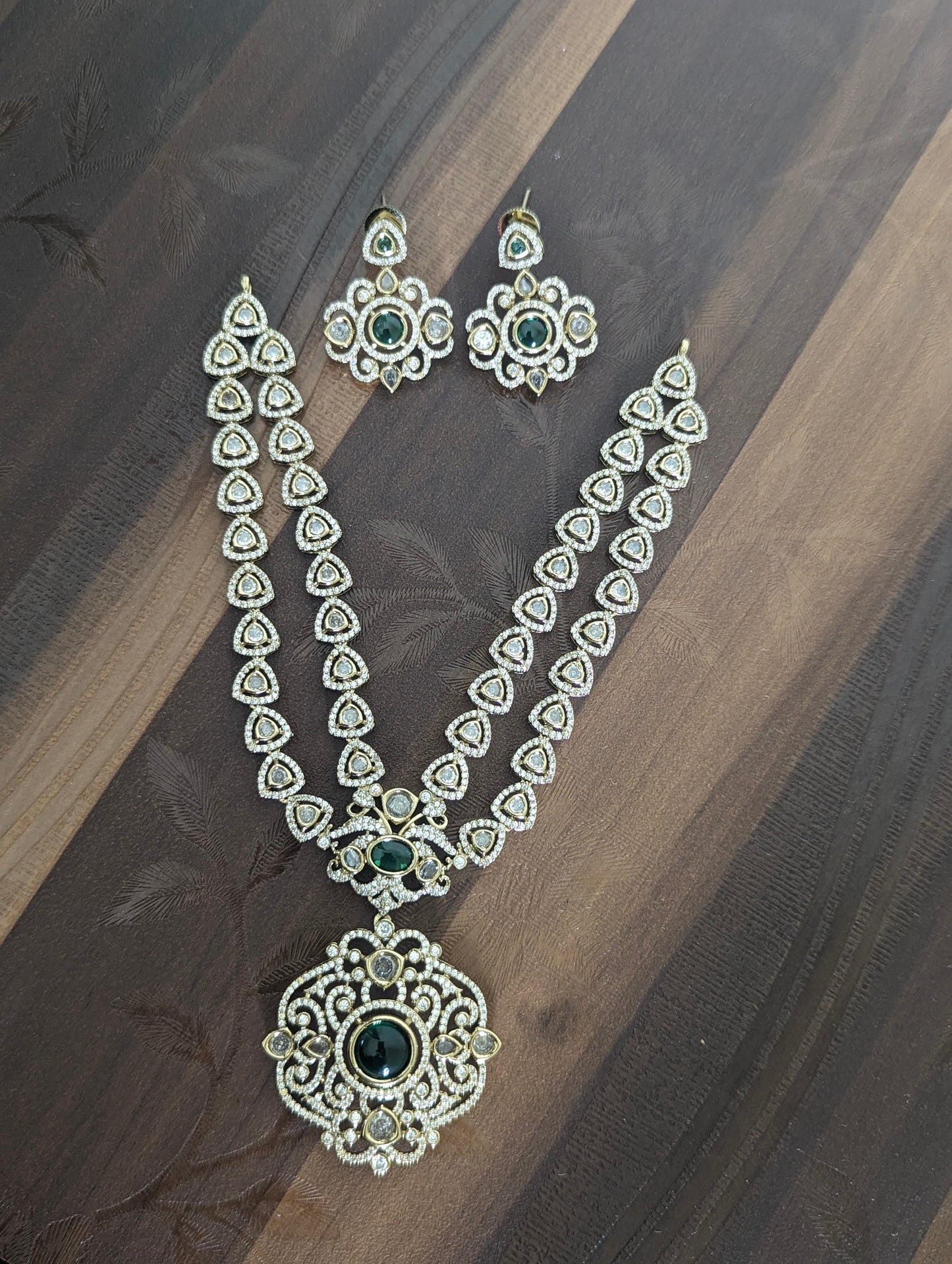 Premium Two Layer Victorian AD Green Necklace Set